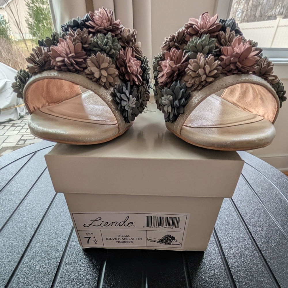 Liendo Rioja Floral Slides - Picture 10 of 11